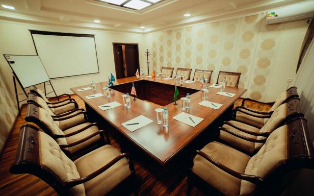 Asmald Palace Hotel