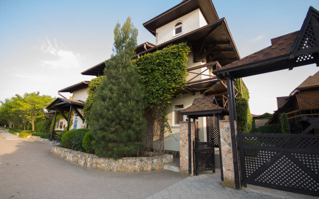 Smerekova Hata Kryim Hotel