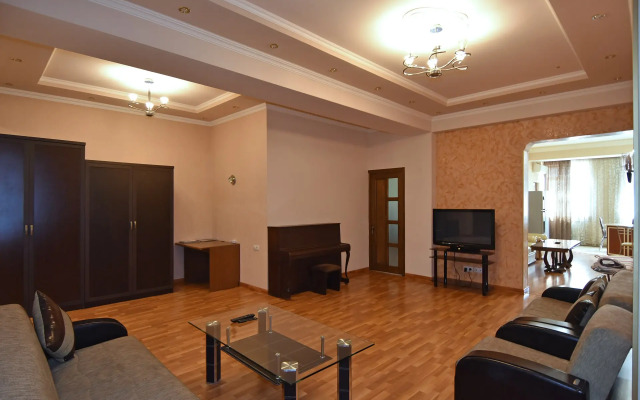 RentInnYerevan on Yekmalyan 1st Street Apartment