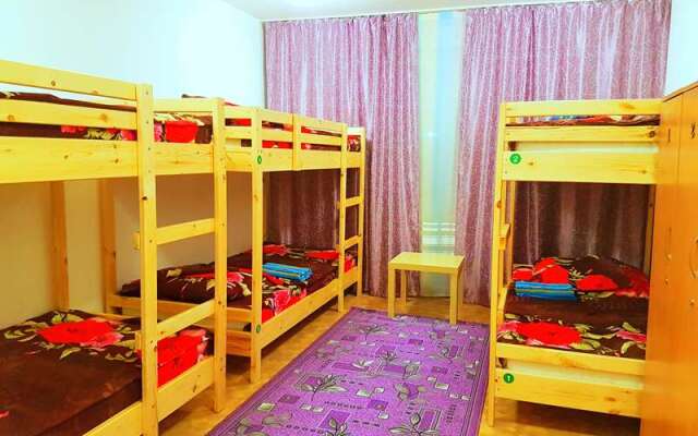 Uyut Hostel