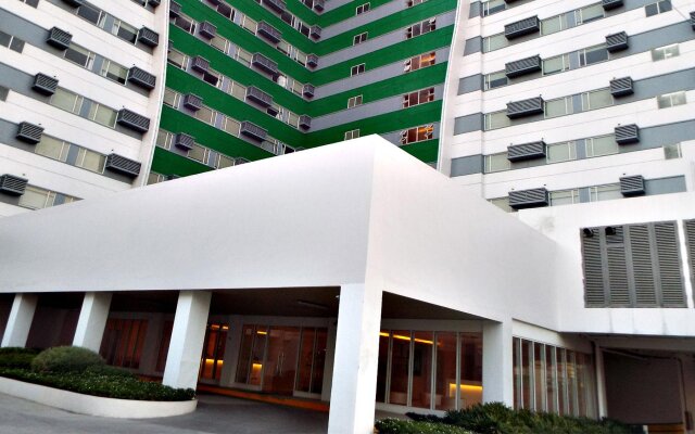 Отель101 Manila- Multi-Use Hotel