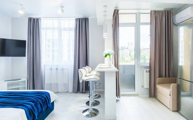 Studiya V 10 Minutakh Ot Morya Flat