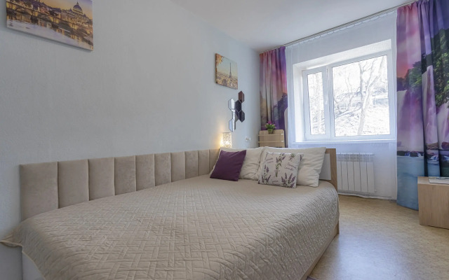 V tsentre na Nerchinskoy 3 Flat