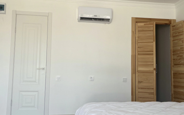 Na Zheleznodorozhnoy Guest House