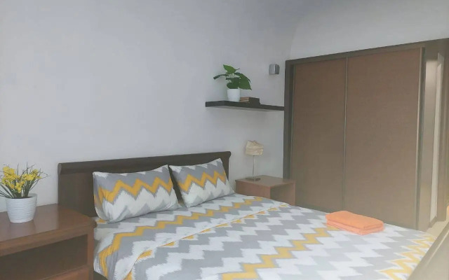 Dvushka V Tsentre Sochi Krovat I Divan Flat