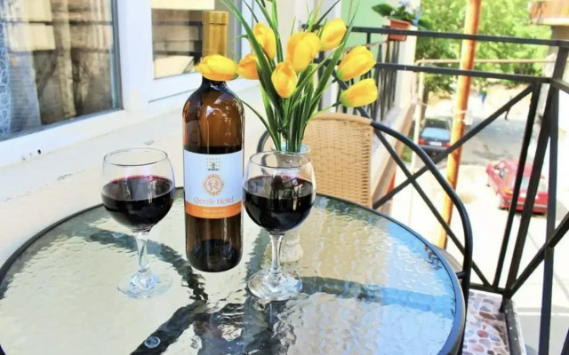 Qeroli old town Hotel