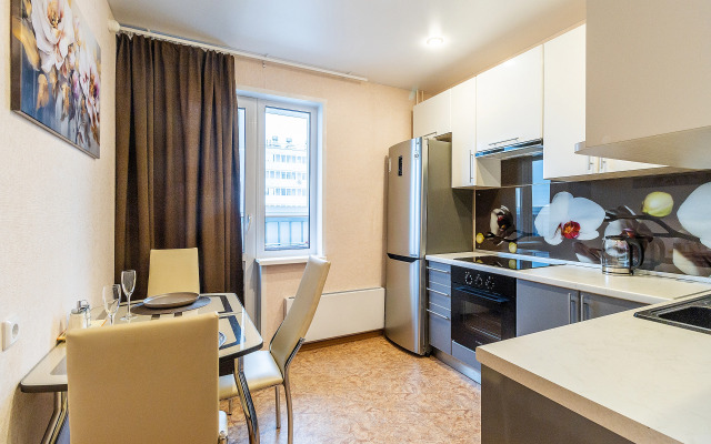 Квартира на Бурнаковской 109