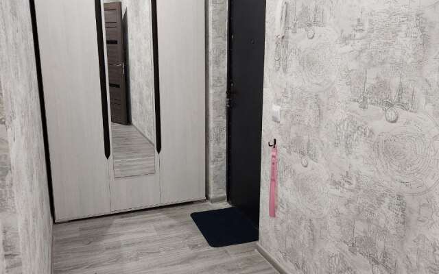 Odnokomnatnye Apartamenty Na Frunze  Flat