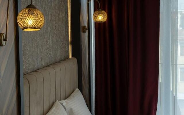 Отель Linda Port Hotel