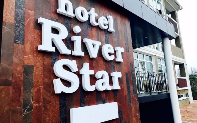 River Star Hotel