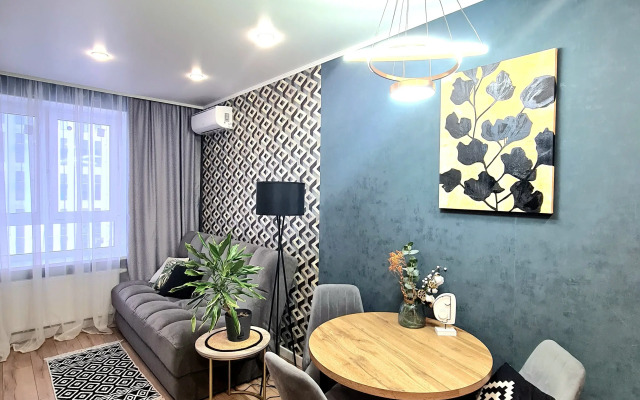 Yevro 2 Ka V Tsentre Flat
