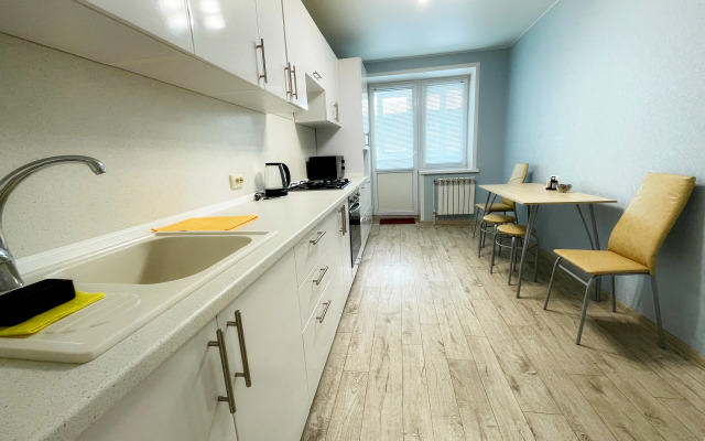 Apartamenty Tsentr goroda, Internatsional'naya, 69A,K2,et.4.