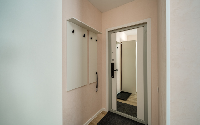 Апартаменты №2 Комфортно и Точка на Азовской 13