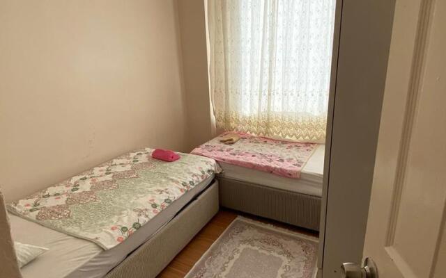 Cesme Aile Dostu Havuzlu Villa