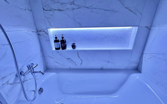 Апартаменты Делюкс с Балконом Lesnaya