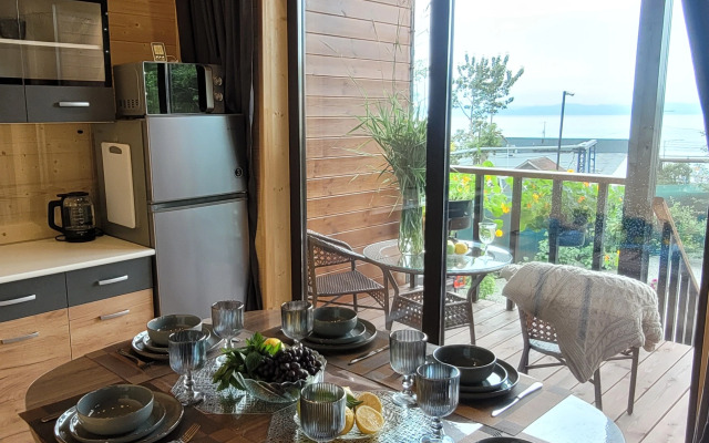 Prichal Seroglazka Guest house