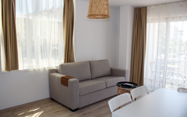 Aloha Suites Hotel