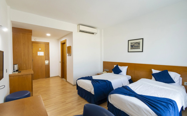 Bellapais Oasis Hotel