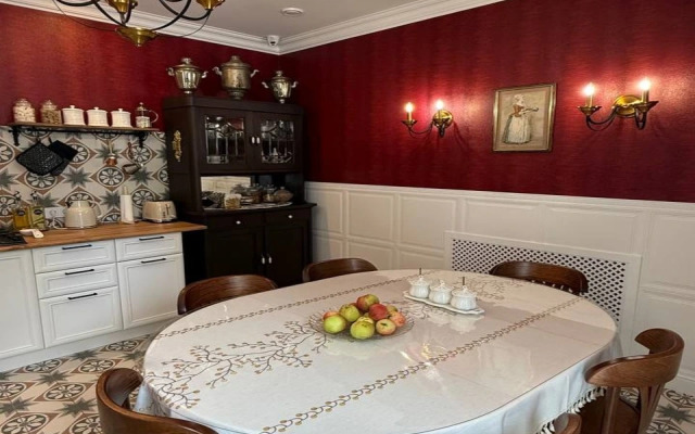 Zelyonaya Villa Hotel
