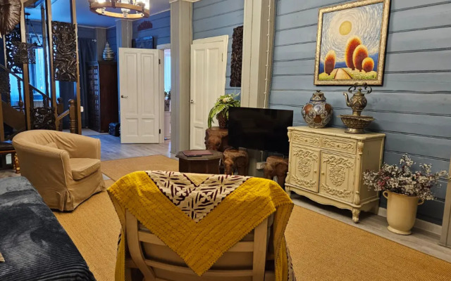 Uyutny "Zhiva" Private House