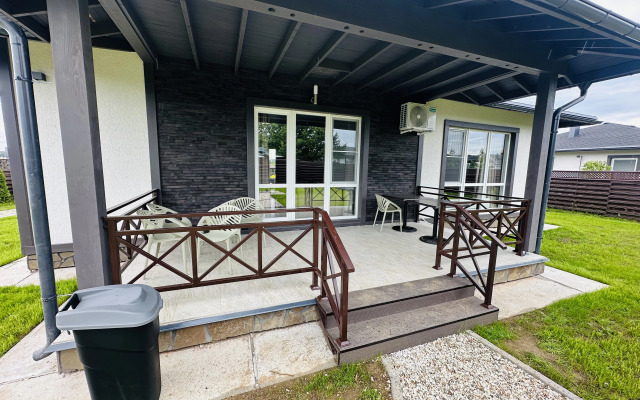 Частный Дом Стильный новый 4-комнатный в Капитан Клаб