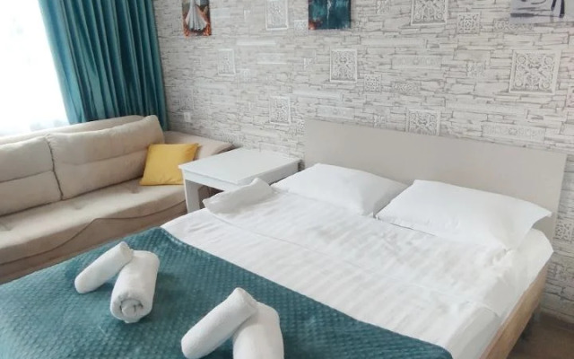 Odnokomnatnaya Kvartira v 10 Minutakh ot Morya Flat