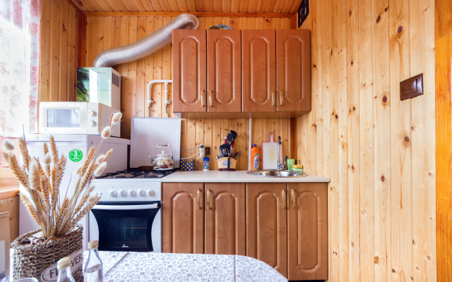 Апартаменты на Коллективной 4