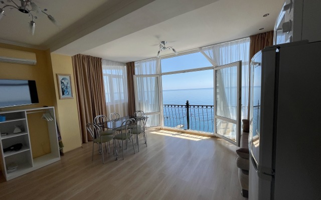 Elling Selena Guest House