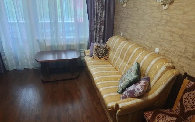 Квартира 1-й Микрорайон 8