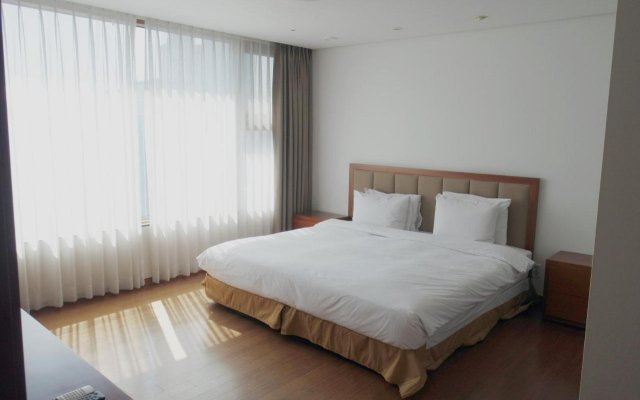 Hotel Rogor Khar