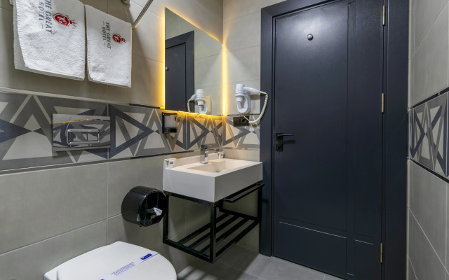 The Great Airport Hotel