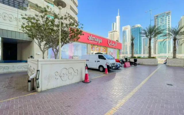 Luxury 1 Bedroom on Marina Walk Apartments