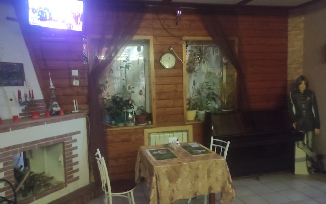 Okno V Yevropu Guest House