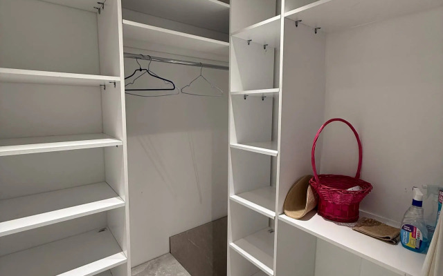 Topovaya yevro dvushka u Autleta Flat
