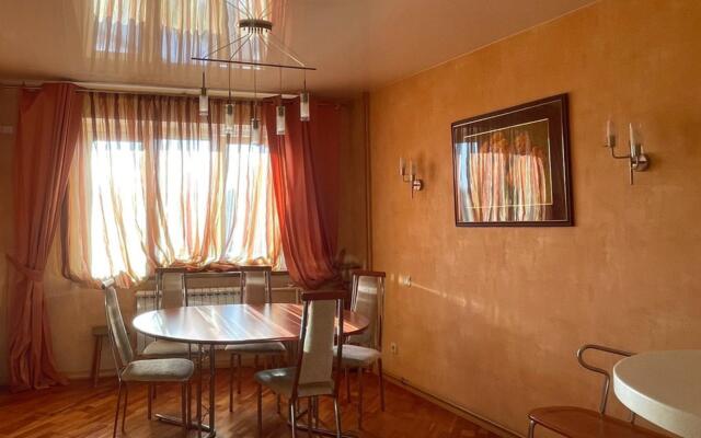 Апартаменты Уютная трёхкомнатная квартира