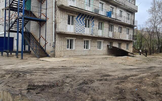 Хостел РЕПИНА 8