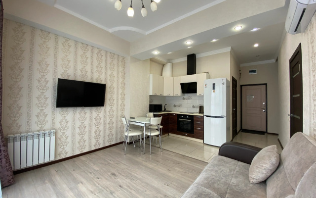 Zhk "poseydon" 833. Mamayka. Odnokomnatnaya S Balkonom (TrustControl) Flat