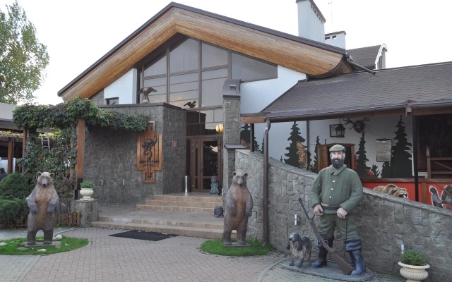 Okhotnichiy Club