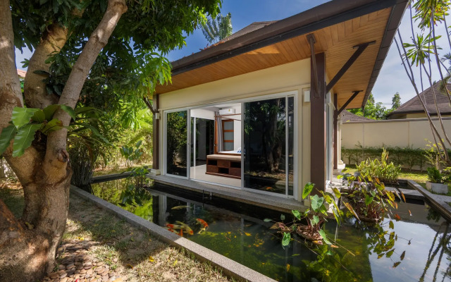 Emilia 3BR Private Pool Naiharn Villa