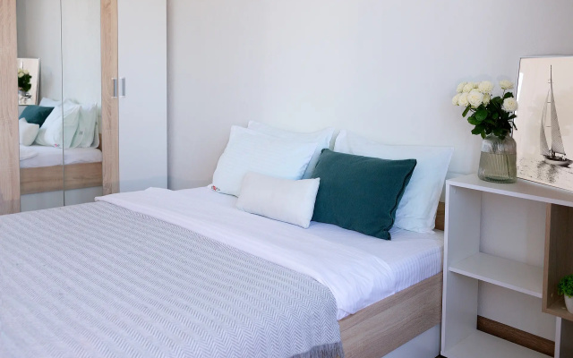 Apartamenty v sovremennom  ZK Alye Parusa na Oktabr'skom prospekte