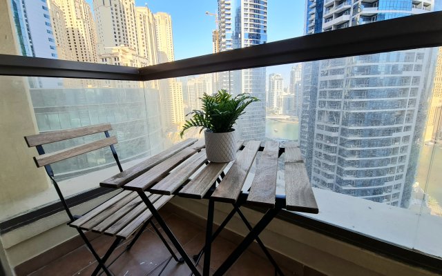 Апартаменты Marco Polo - High-rise 1BR Apt with Amazing Marina Views