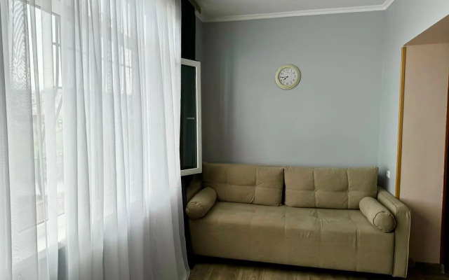 Uyutnaya i Svetlaya dlya Vashego Idealnogo Otpuska Flat
