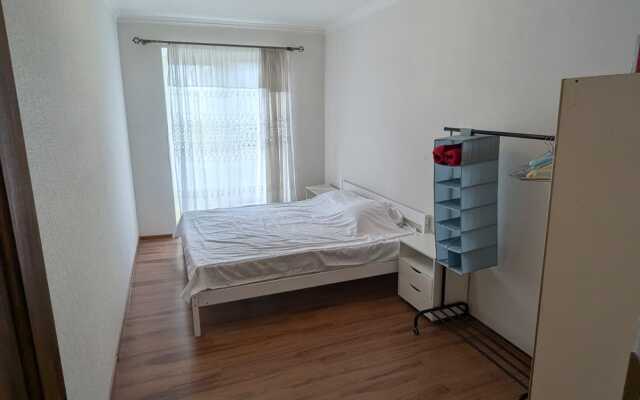 Dlya Semyi Flat