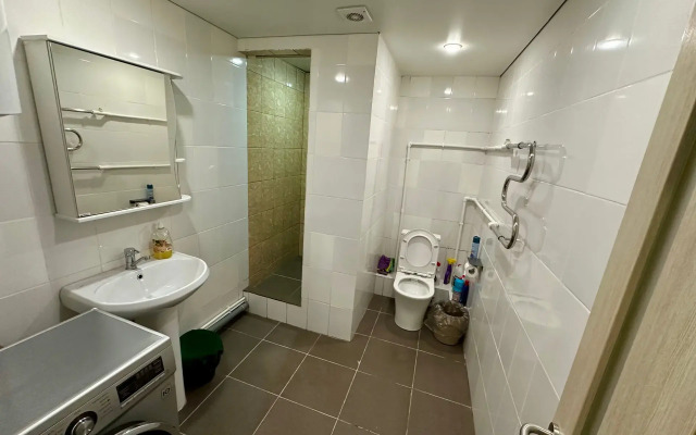 Dvukhkomnatnie Apartamenti Uzhurskaya Den & Noch  2 Apartments