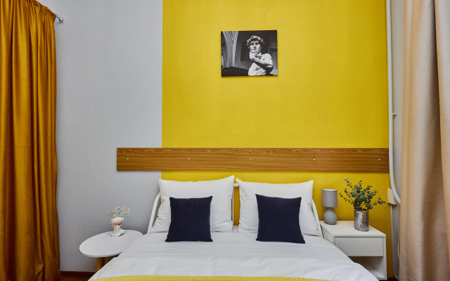 18 Line Mini Hotel