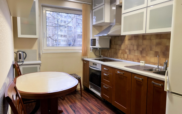 Квартира 3-комнатная на Беринга 10