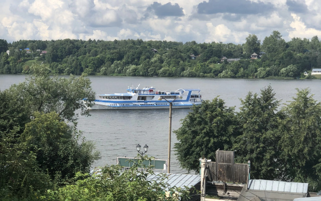 Апартаменты на Юрьевской