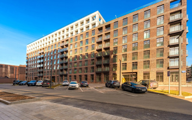 Квартира в новом доме на набережной