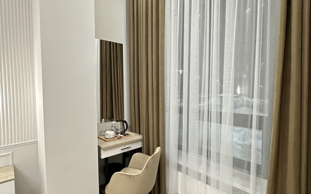 Hotel Five Hotel
