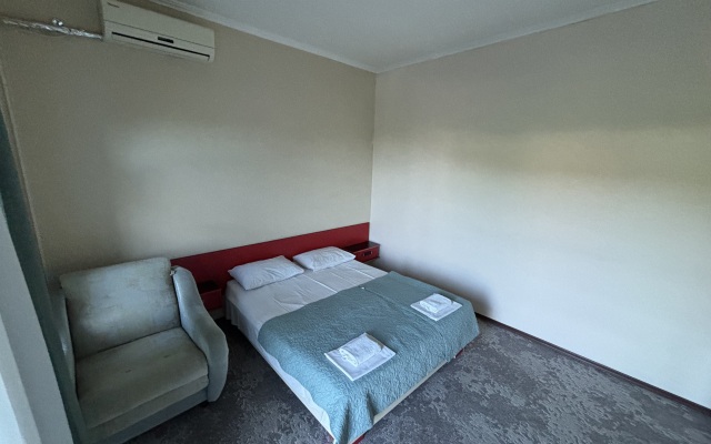 Borsaak Hotel